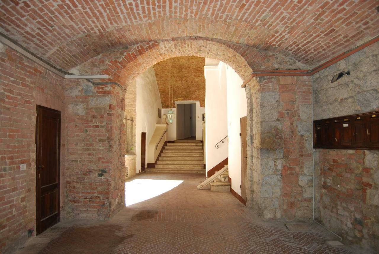 Antica Dimora Del Buongoverno Siena Exterior foto